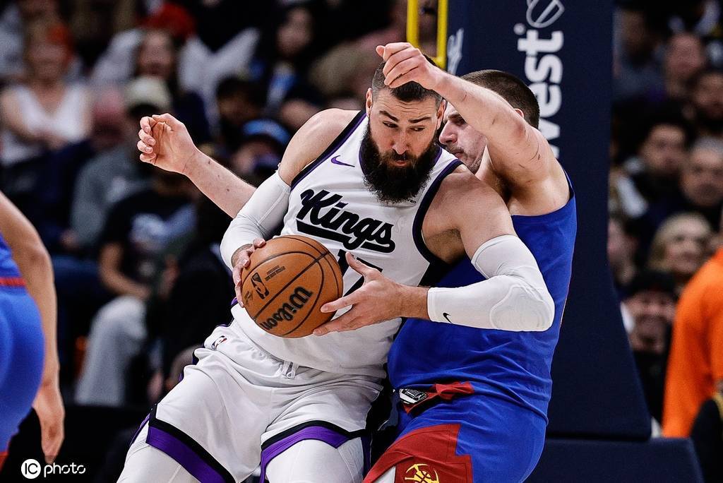 曝约老师亲自致电瓦兰 劝他留在NBA为掘金效力